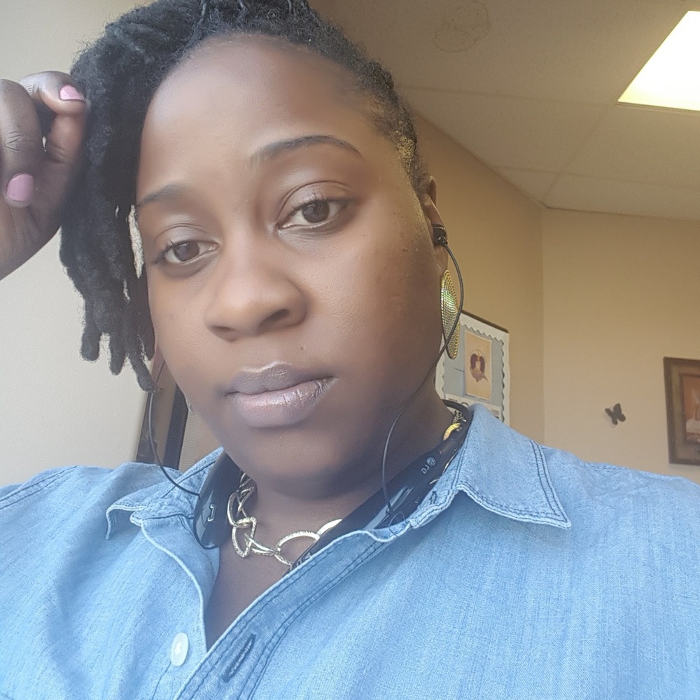 Meet your Posher, Lakeshia